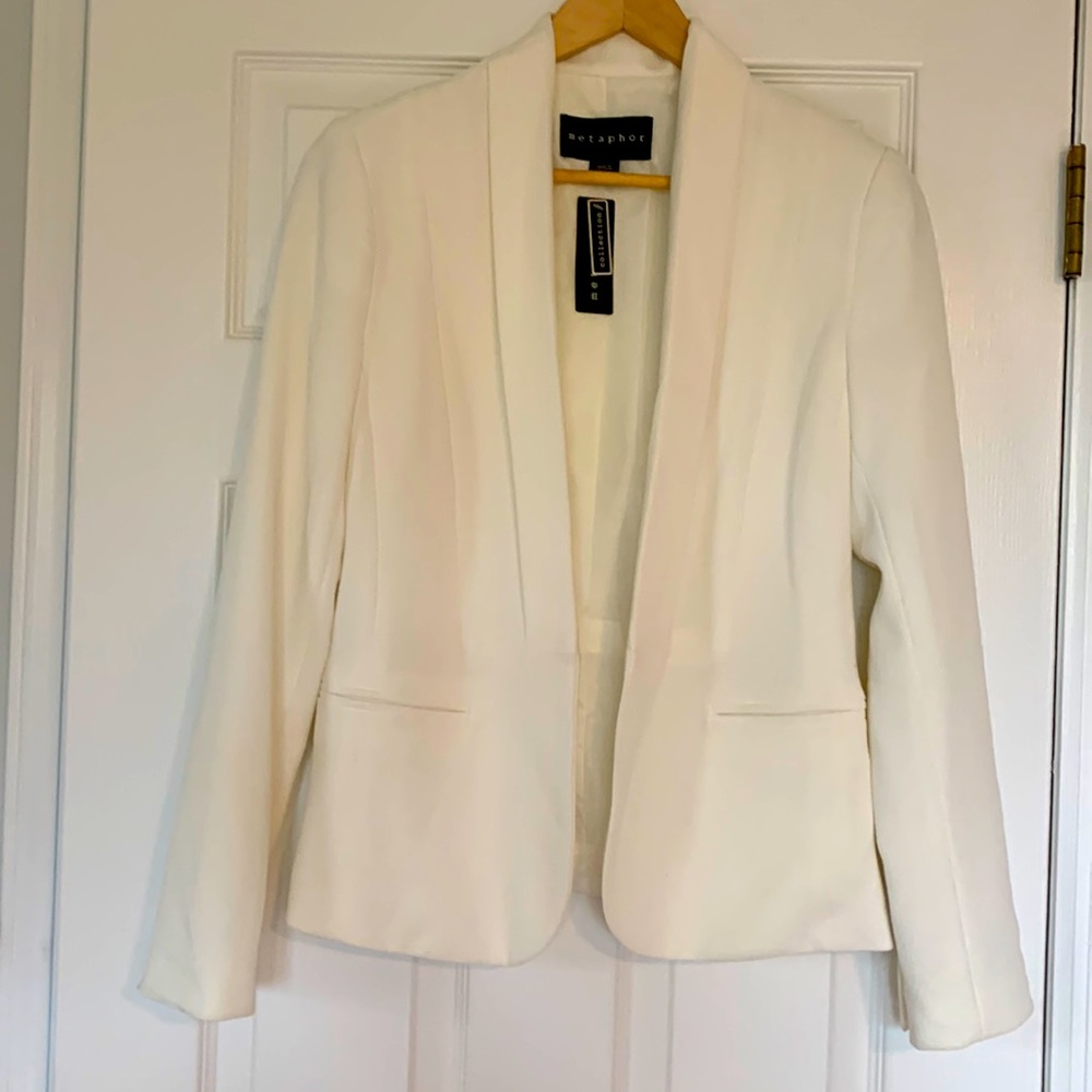 White fitted blazer - Picture 2 of 3